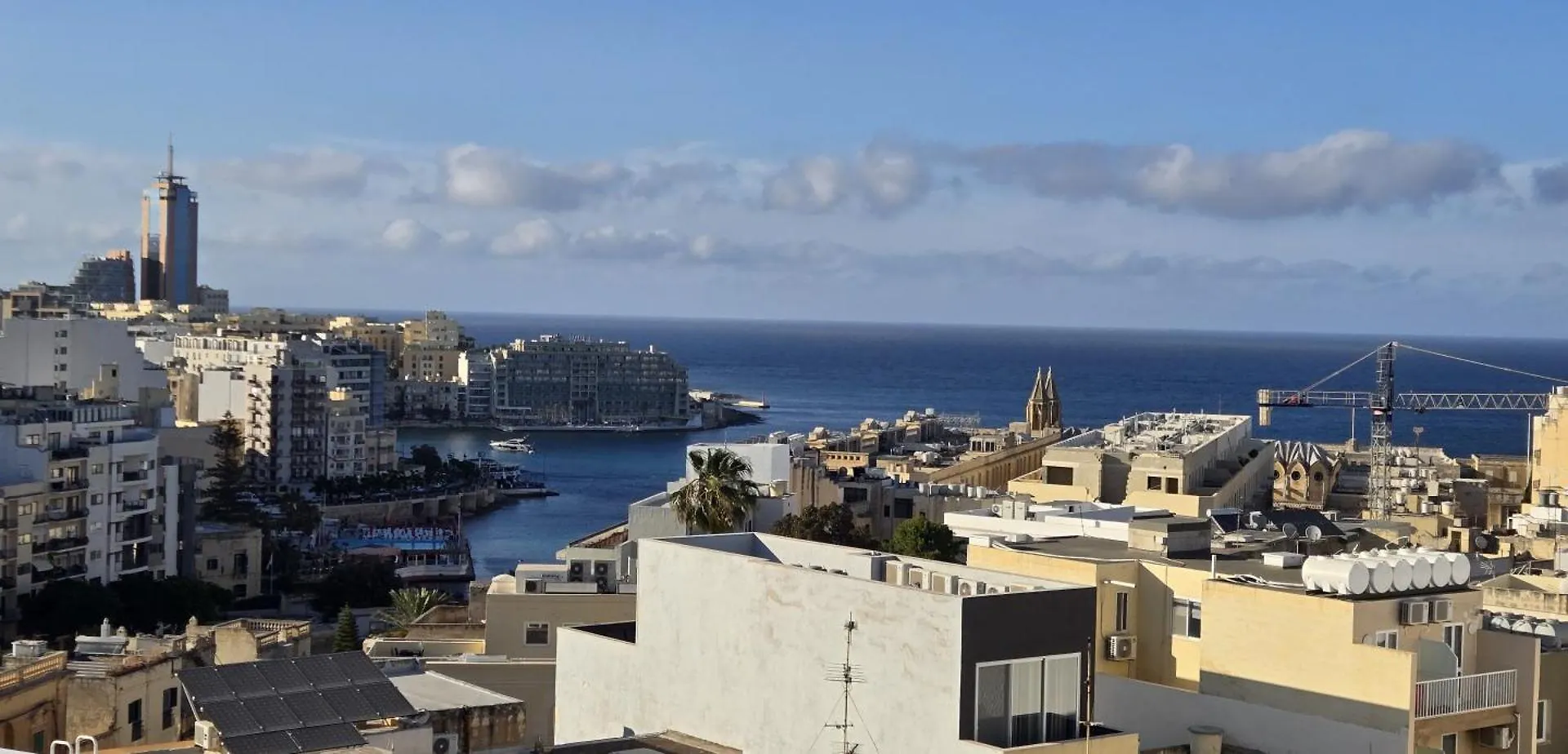 Spacious 4-Bedroom Apartment With Sea View Saint Julian's Μάλτα